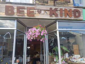 Bee Kind Risca